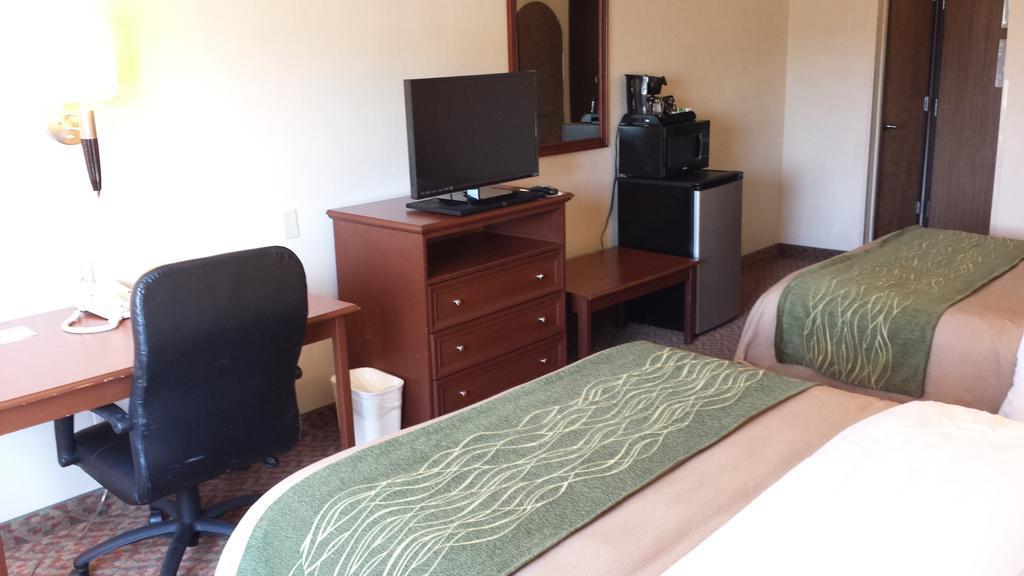 Comfort Inn Medford North Екстер'єр фото